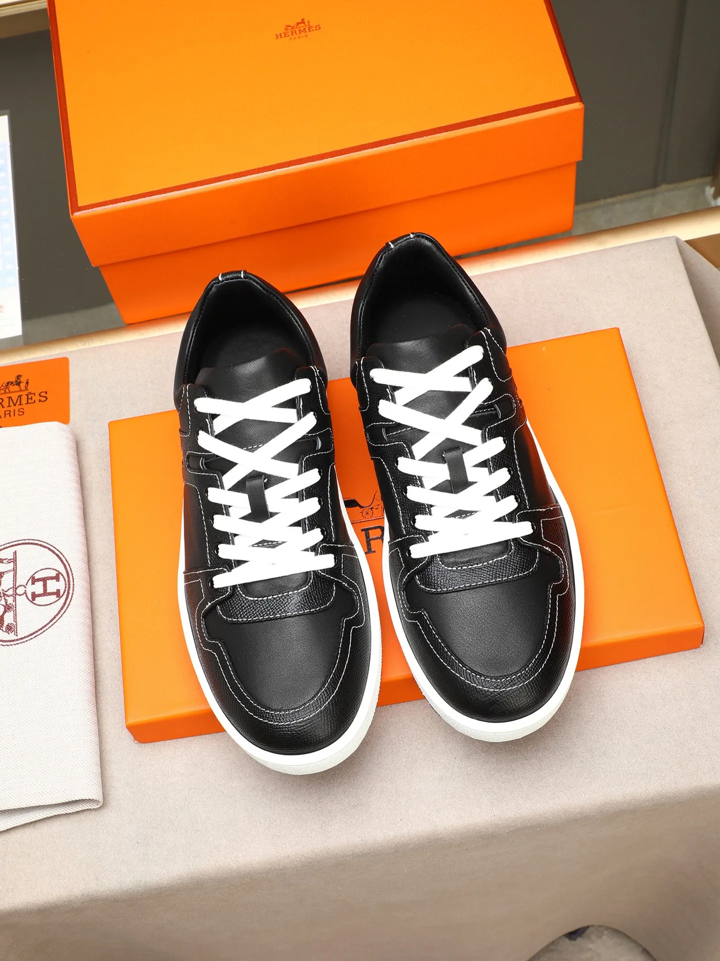Men's shoes 💰720 [HERMES] Hermès - High-end quality original 🔍🔍🔍 casual sneakers - Upper: 🔝 Napa calfskin, shoe body sewn with brand 'H' totem - Lining: water-dyed cowhide - Outsole: original TPR. :38-44 (45, can be customized)
